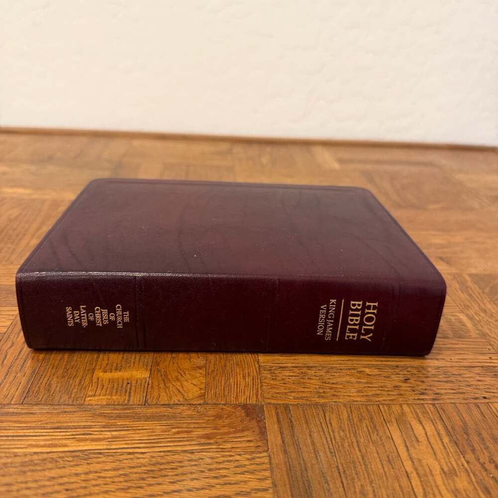 LDS Holy Bible King James Version Genuine Leather Thumb Indexed Burgundy